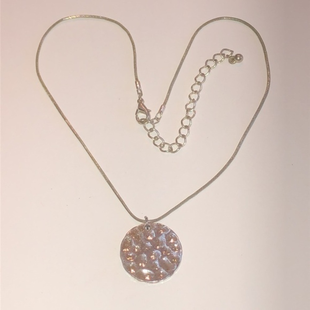 Silver Tone Chain Hammered Round Boho Pendant Necklace